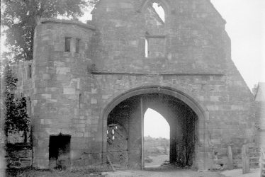 Maxstoke.  Priory gateway