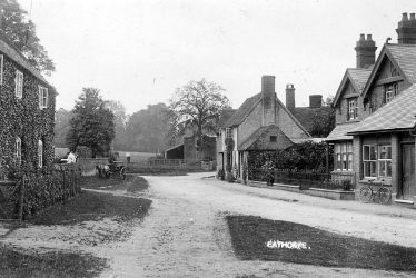 Eathorpe.  Cottages and fields