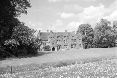 Southam.  Stoney Thorpe Hall
