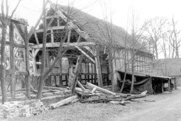 Maxstoke.  A barn