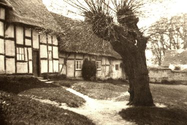 Welford on Avon.  Thatched and timbered cottages