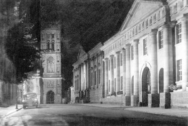 Warwick.  St Mary's Church and County Hall