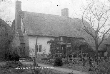 Dunnington.  Old houses