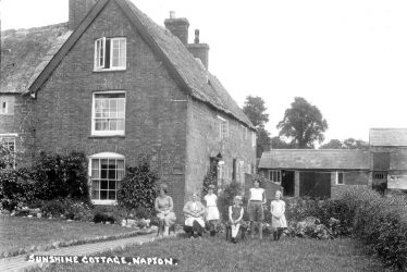 Napton on the Hill.  Sunshine Cottage