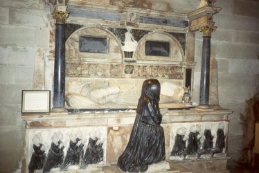 Charlecote.  Lucy Family Tomb