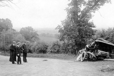 Warwickshire's First Female Car-accident Victim, 1899