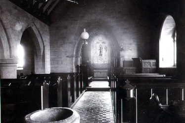 Norton Lindsey.  Holy Trinity church interior