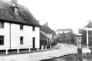 Pailton.  Village centre