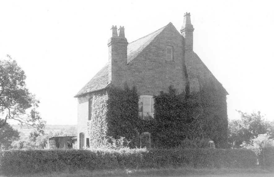Side view of Ivy Cottage, Preston Fields, Preston Bagot.  1964 |  IMAGE LOCATION: (Warwickshire County Record Office)