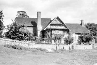 Rowington.  Whitley End farm