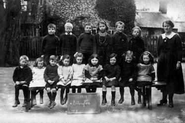 Ettington.  School group photograph