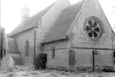 Spernall.  St Leonard's Church