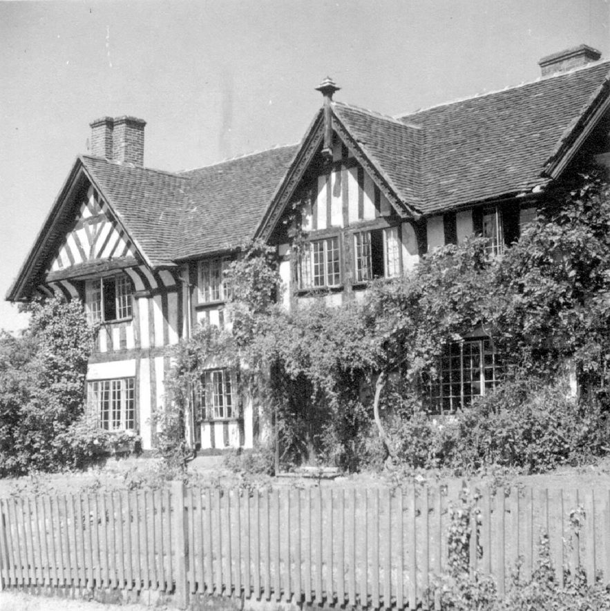 The Manor House, Stoneleigh.  1940s |  IMAGE LOCATION: (Warwickshire County Record Office)
