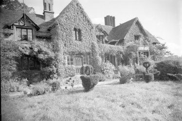 Studley.  The Old Castle
