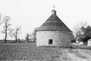 Temple Grafton.  Dovecote