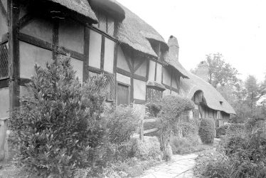 Shottery.  Anne Hathaway's Cottage