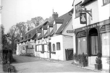 Shottery.  Row of cottages
