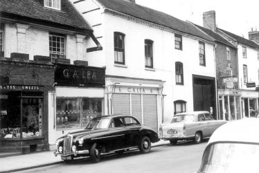 Stratford upon Avon.  Street scene