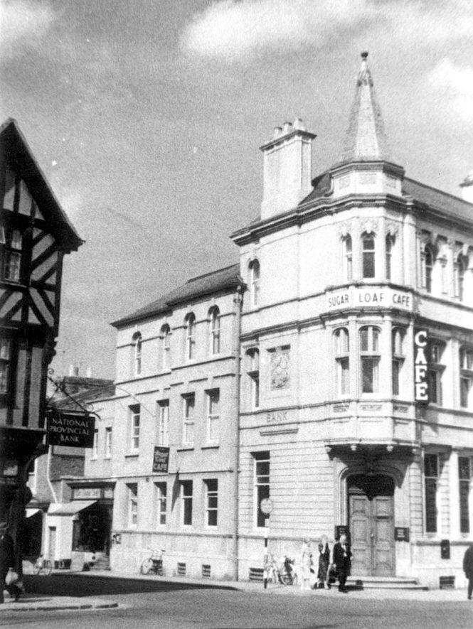 Lloyd's Bank, Bridge Street, Stratford upon Avon.  c.1961 |  IMAGE LOCATION: (Warwickshire County Record Office) IMAGE DATE: (c.1961)
