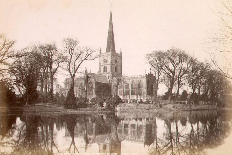Holy Trinity Church viewed from the opposite bank, Stratford upon Avon.  1900s |  IMAGE LOCATION: (Warwickshire County Record Office)