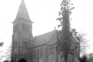 Winderton.  Saint Peter & Paul Church