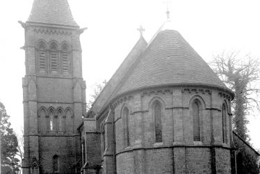 Winderton.  Saint Peter & Paul Church