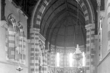 Winderton.  Saint Peter & Paul Church interior