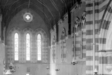 Winderton.  Saint Peter & Paul Church interior