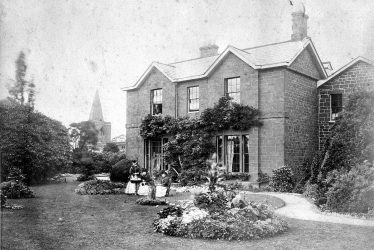 Fenny Compton.  Stone build houses