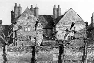 Warwick.  Brook Street, Puckering's Almshouses