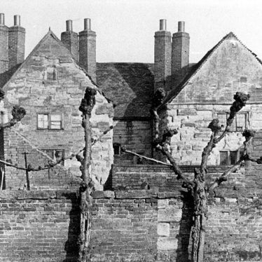 Puckerings almshouses in Brook Street, Warwick, just prior to their demolition in 1950. |  IMAGE LOCATION: (Warwickshire County Record Office) IMAGE DATE: (c.1950)