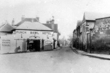 Warwick.  Punch Bowl Hotel