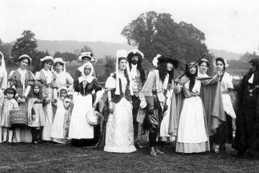 Warwick.  Pageant