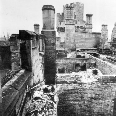Warwick.  Castle, roof after fire