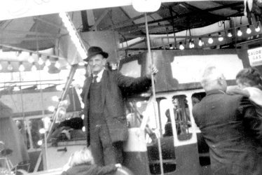 Warwick.  Market Place, Mop fair