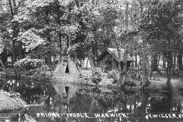 Warwick.  Priory Pools