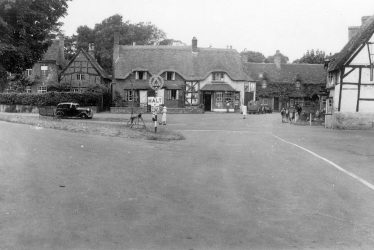 Wellesbourne.  A Village Scene