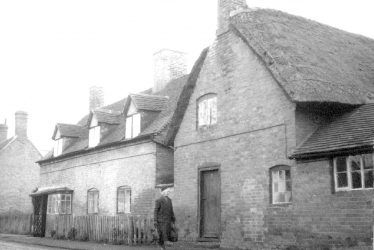 Wellesbourne.  School Lane