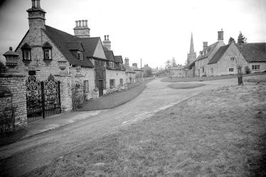 Tredington.  Church and Green