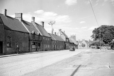 Tysoe.  Main Street
