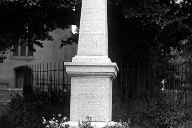 Whitnash. War memorial