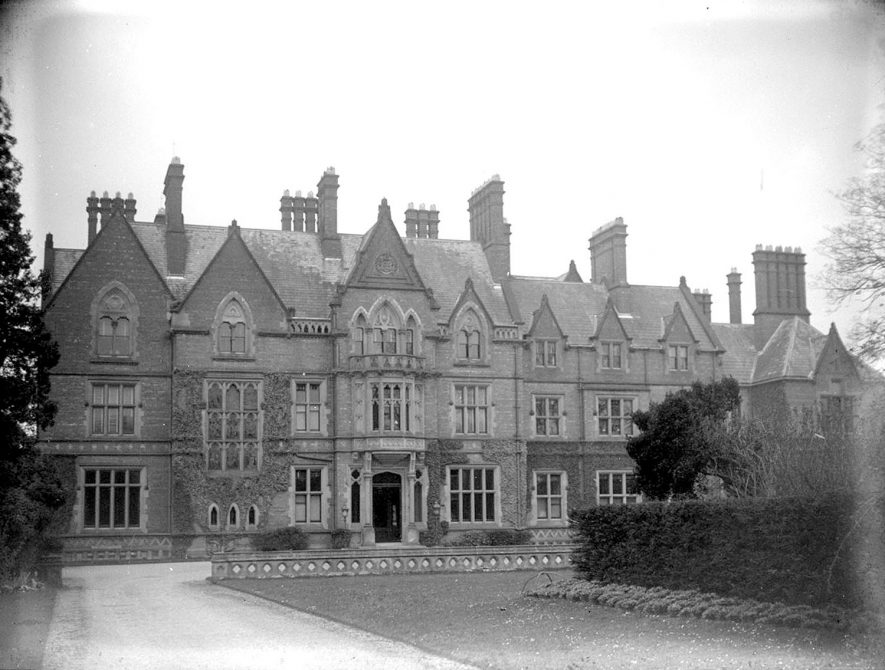Wroxall Abbey.  Front of house |  IMAGE LOCATION: (Warwickshire County Record Office)