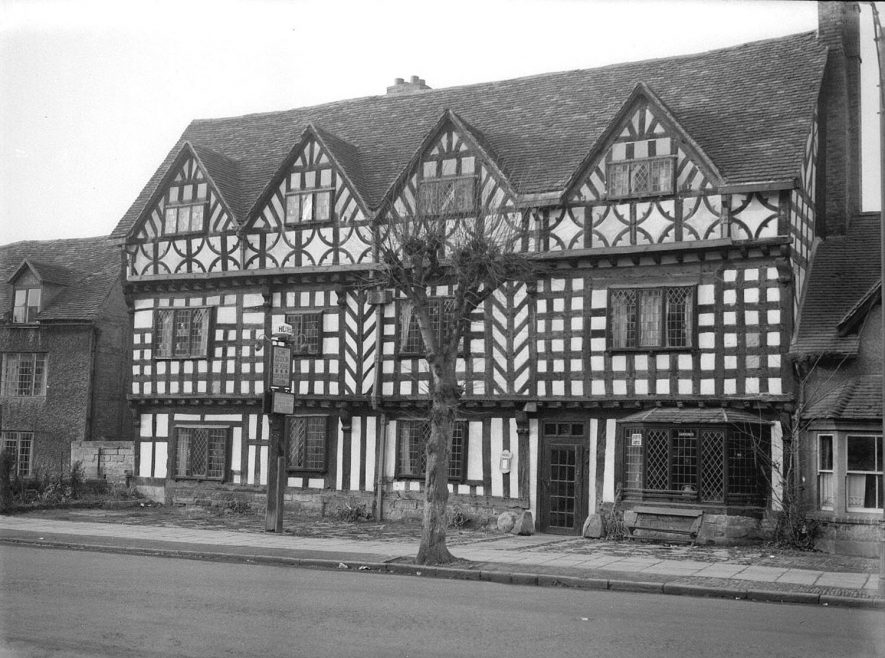 Warwick.  Tudor House Hotel, Stratford Road |  IMAGE LOCATION: (Warwickshire County Record Office)