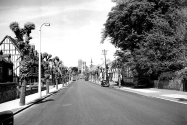 Warwick.  Stratford Road