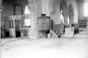 Wolfhampcote.  Church interior