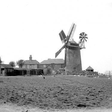 Nuneaton.  Tuttle Hill windmill