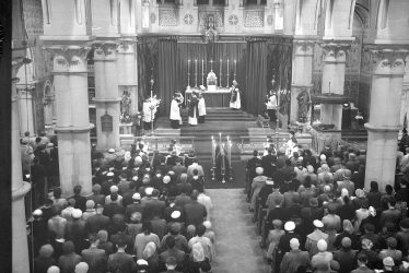 Leamington Spa.  St Peter's Church.  Mass for the Pope