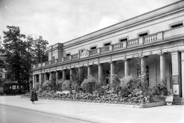 Leamington Spa.  Pump Room