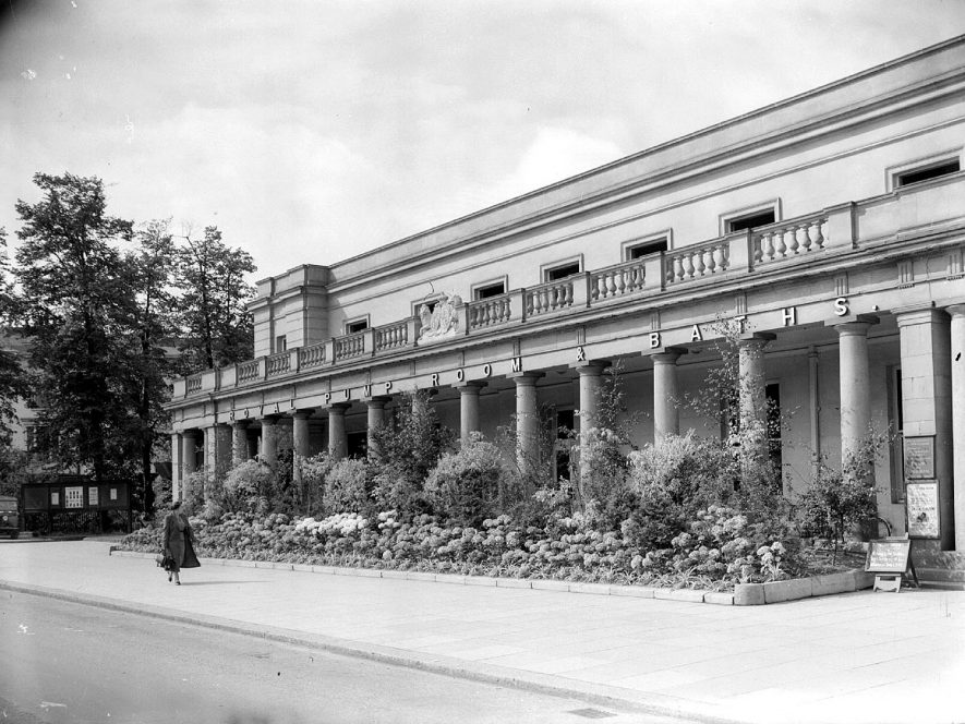 Leamington Spa.  Flowers in front of the Pump Rooms |  IMAGE LOCATION: (Warwickshire County Record Office)