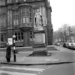Leamington Spa.  Statue of Queen Victoria